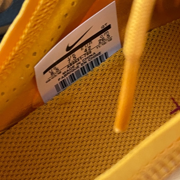 Nike Air VaporMax 2019 Utility Canyon Gold Running Shoes Men's 8.5 - Picture 6 of 6